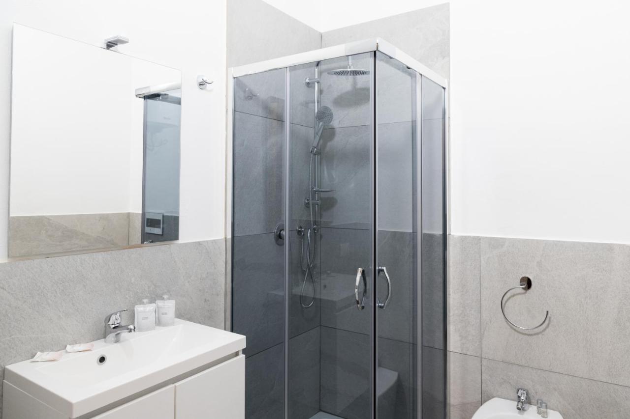 Hemeras Boutique Homes - 4 Design Apartments Near Milan Central Station Bagian luar foto